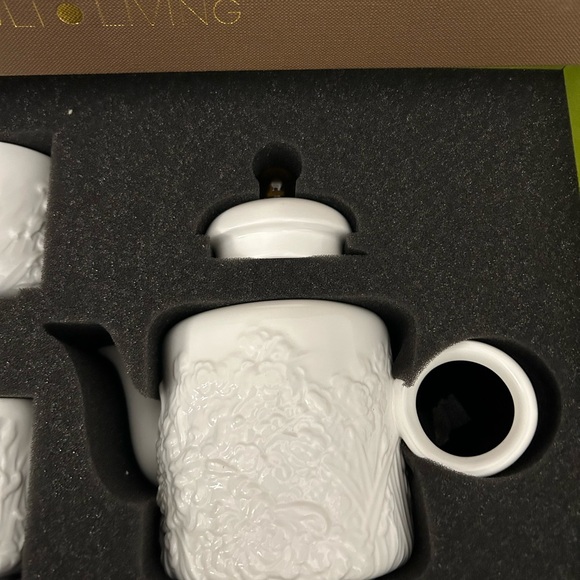 Liuli Living Four Seasons Of Leisure Bone China Coffee And Tea Set. New In Box - Picture 3 of 16